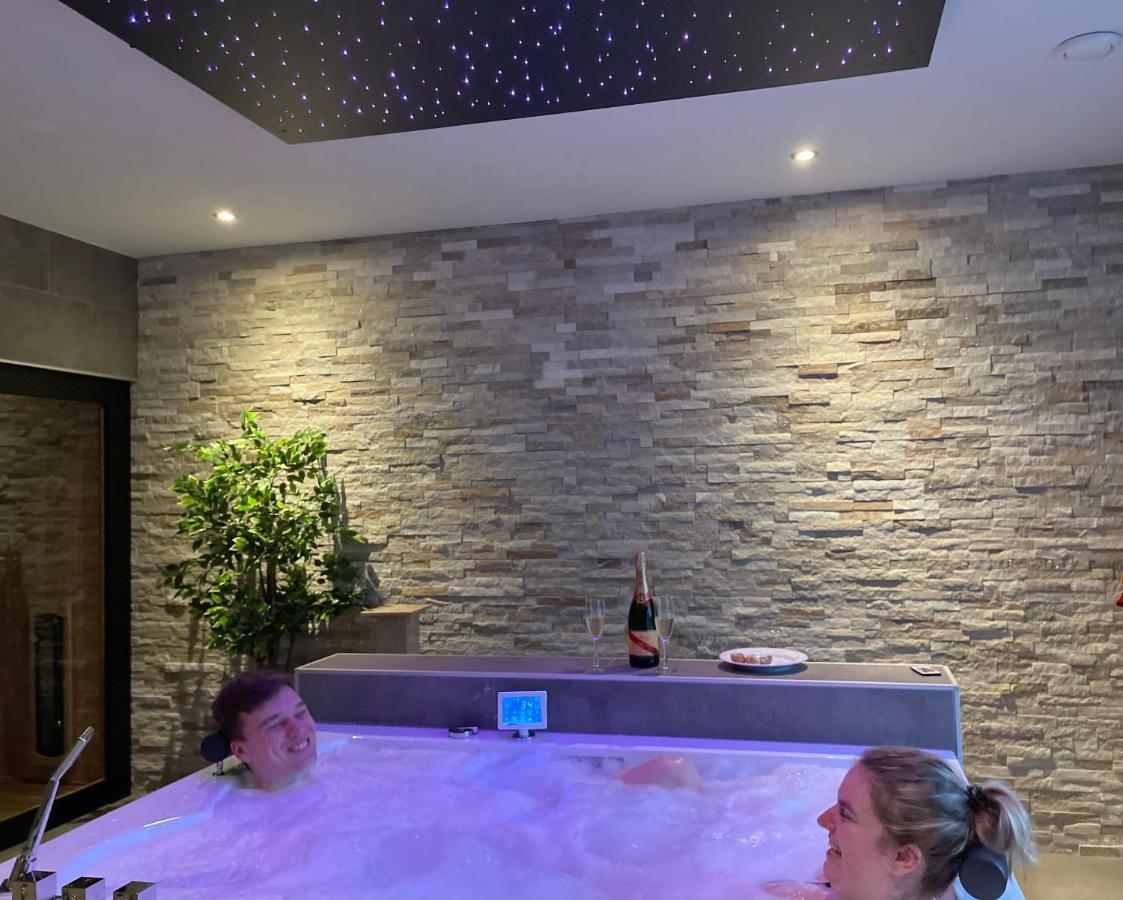 Bed & Wellness Chinel Luxe Met Sauna's En Bubbelbad Apartment Sint-Annaland