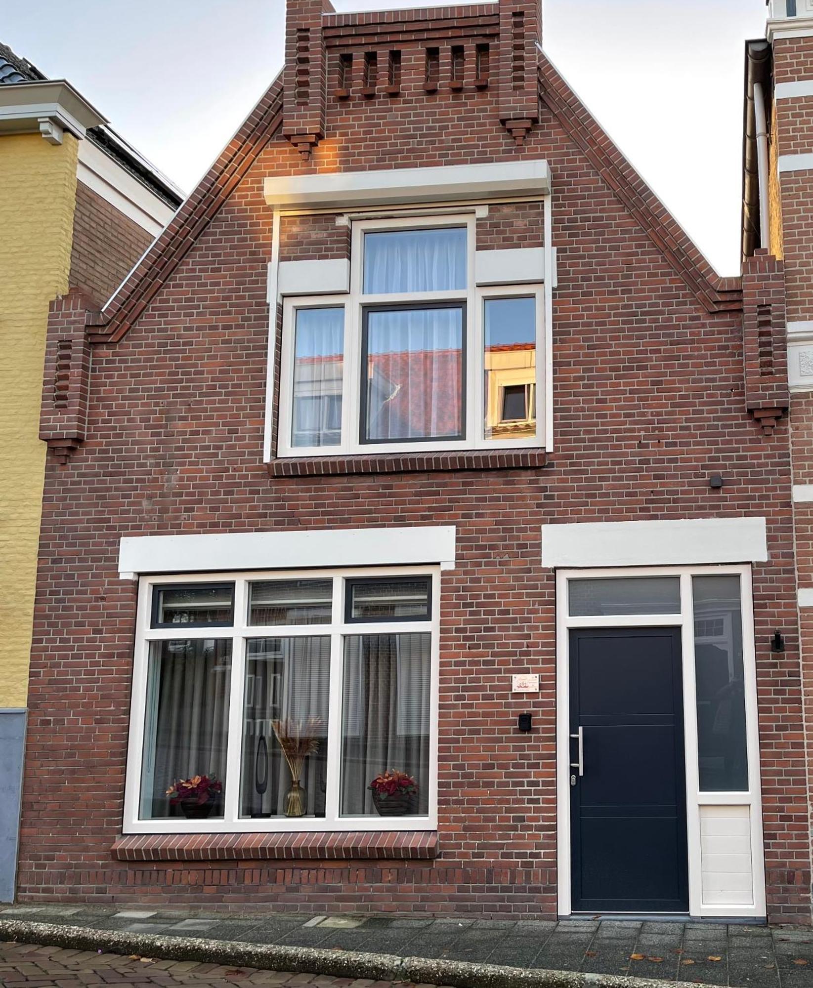 Apartment Bed & Wellness Chinel Luxe Met Sauna's En Bubbelbad