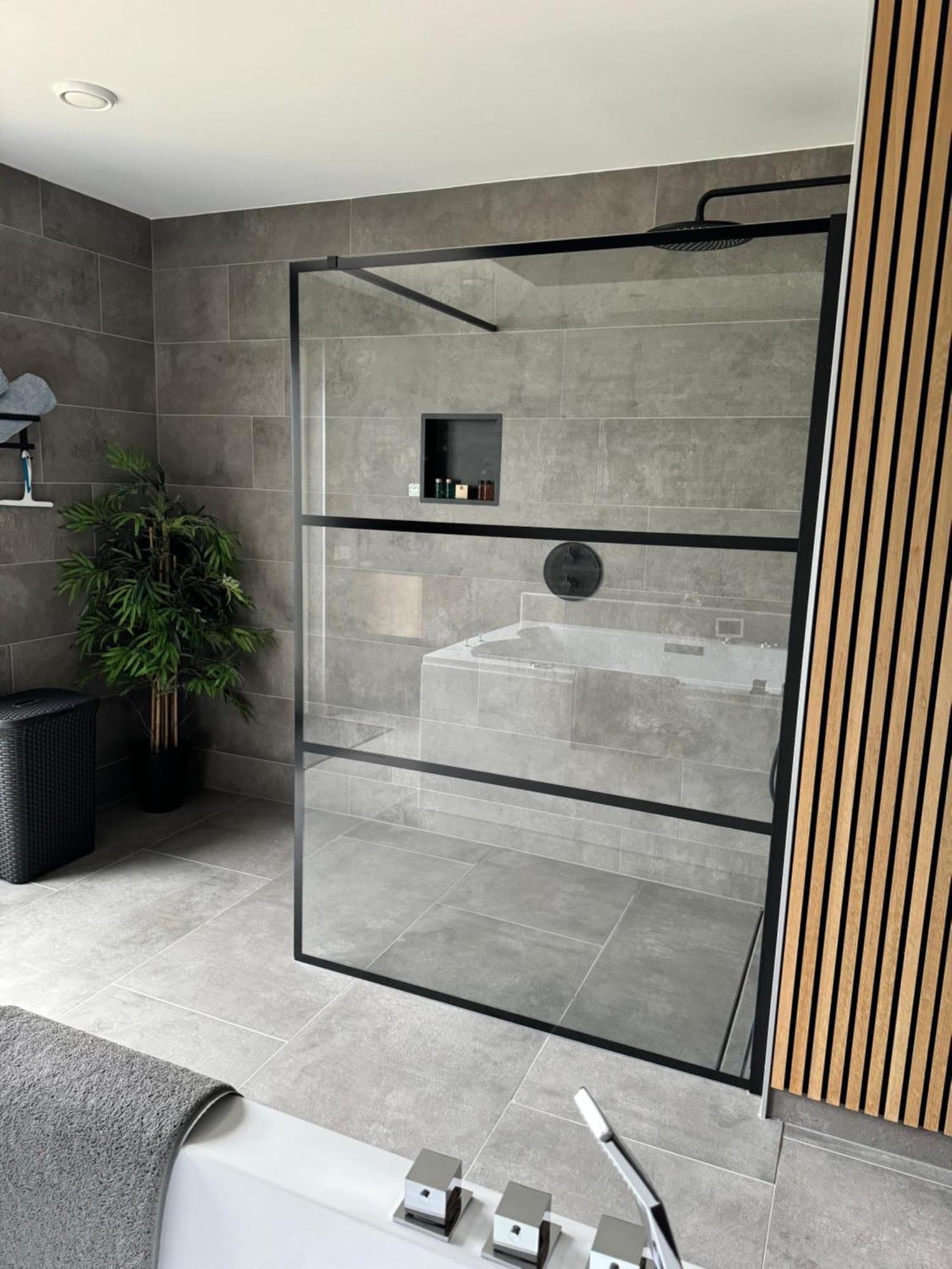 Bed & Wellness Chinel Luxe Met Sauna's En Bubbelbad